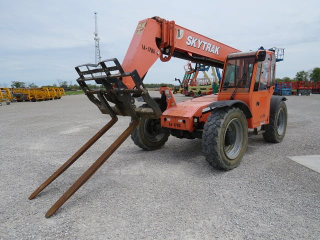 Used 2015 SKYTRAK 6042 Telehandler Forklift