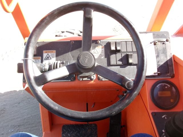 Used 2015 SKYTRAK 6042 Telehandler Forklift