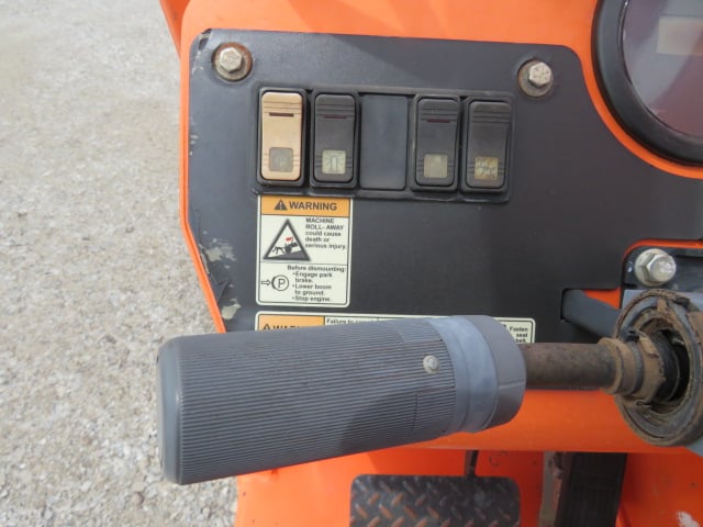 Used 2016 SKYTRAK 8042 Telehandler Forklift