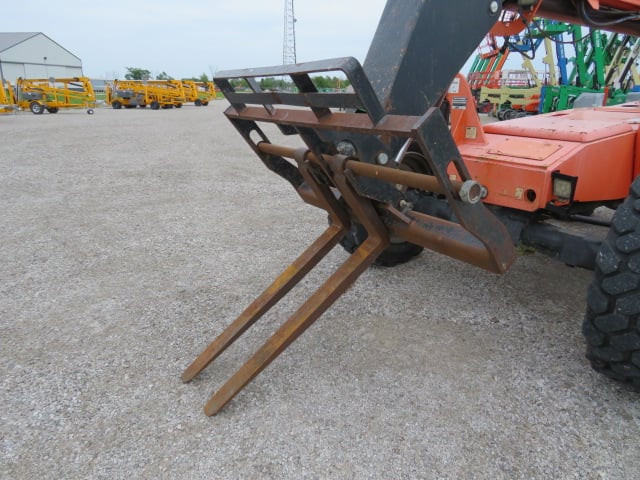 Used 2016 SKYTRAK 8042 Telehandler Forklift