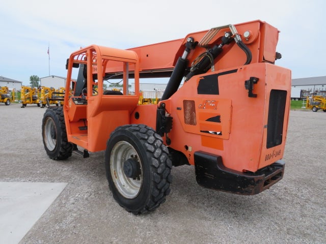 Used 2016 SKYTRAK 8042 Telehandler Forklift
