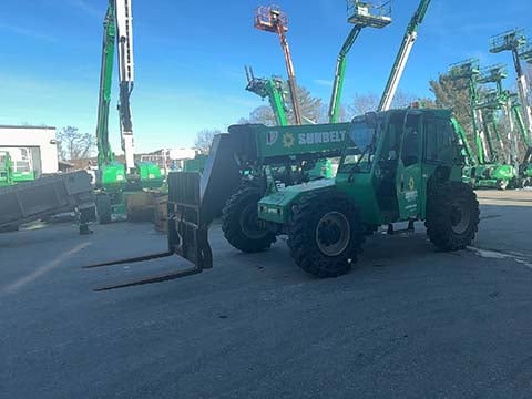 Used 2015 SKYTRAK 6042 Telehandler Forklift