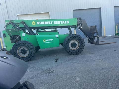 Used 2015 SKYTRAK 6042 Telehandler Forklift