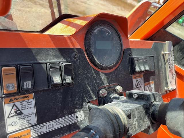 Used 2016 SKYTRAK 6042 Telehandler Forklift