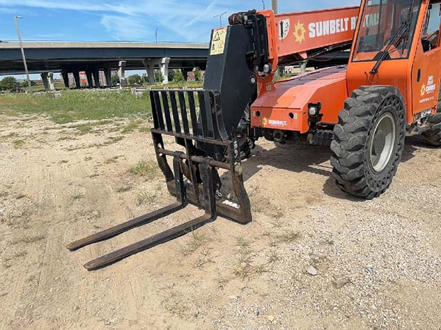 Used 2016 SKYTRAK 6042 Telehandler Forklift