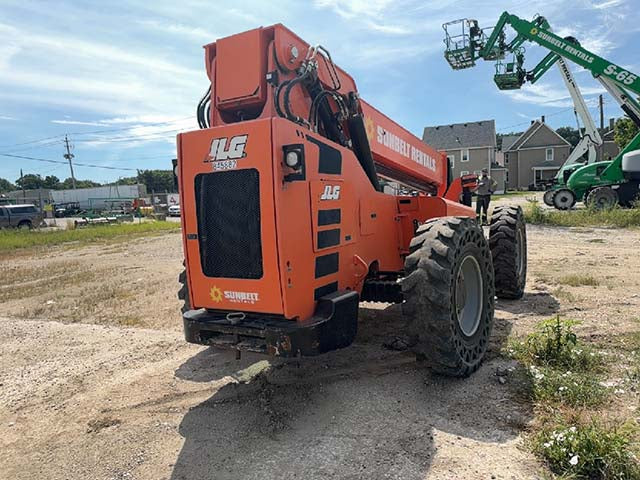 Used 2016 SKYTRAK 6042 Telehandler Forklift