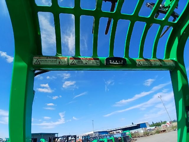 Used 2016 SKYTRAK 6036 Telehandler Forklift