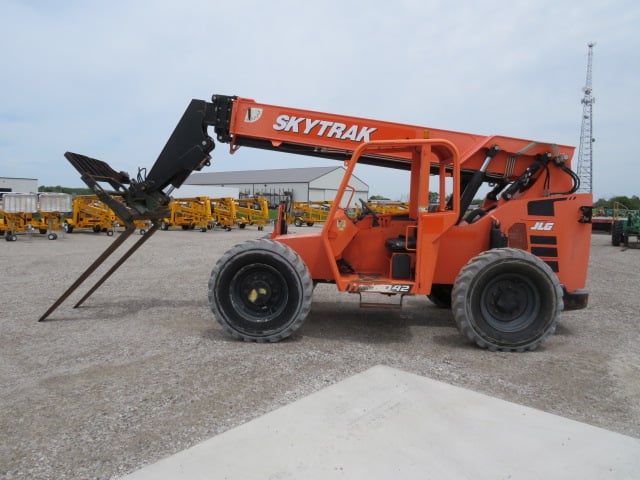 Used 2016 SKYTRAK 6042 Telehandler Forklift
