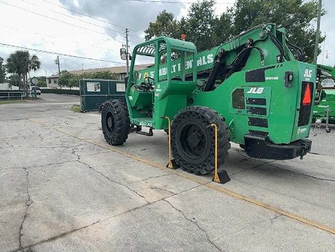 Used 2017 SKYTRAK 6036 Telehandler Forklift, photo 3