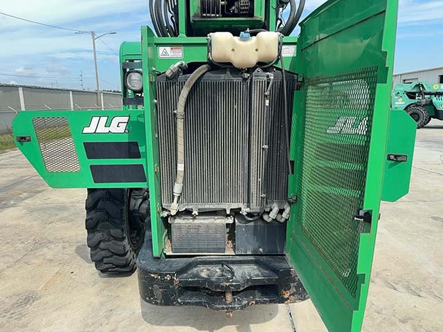 Used 2017 SKYTRAK 8042 Telehandler Forklift