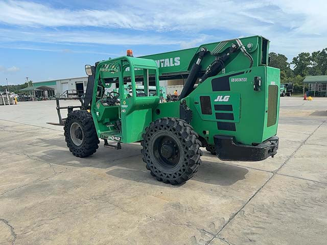 Used 2017 SKYTRAK 8042 Telehandler Forklift