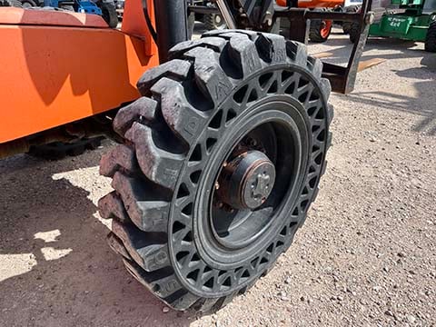 Used 2017 SKYTRAK 8042 Telehandler Forklift