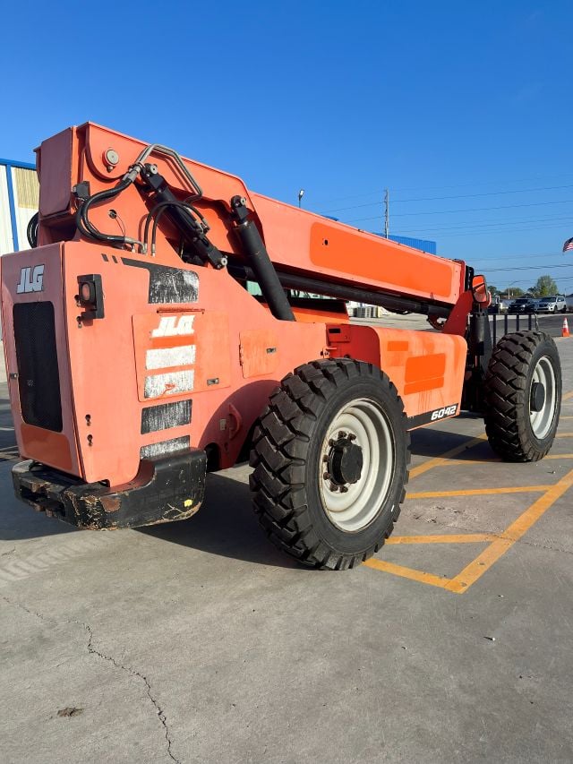 Used 2018 SKYTRAK 6042 Telehandler Forklift