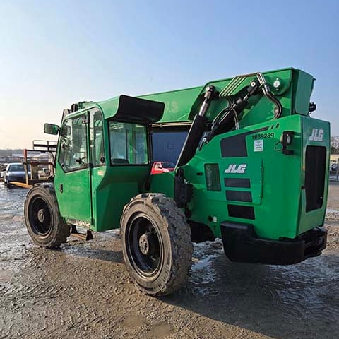 Used 2018 SKYTRAK 8042 Telehandler Forklift