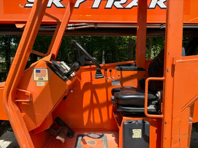Used 2018 SKYTRAK 8042 Telehandler Forklift