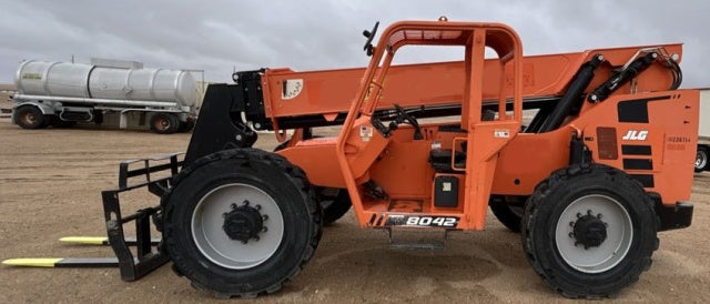 Used 2018 SKYTRAK 8042 Telehandler Forklift