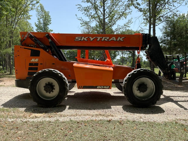 Used 2018 SKYTRAK 8042 Telehandler Forklift