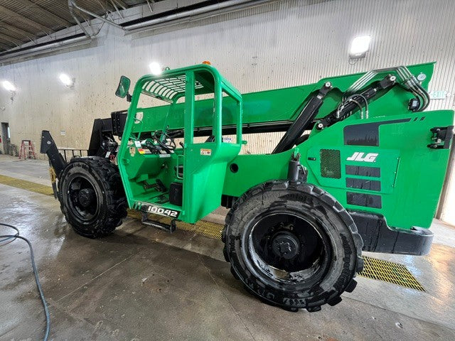 Used 2019 SKYTRAK 10042 Telehandler Forklift