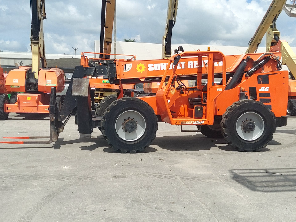 Used 2019 SKYTRAK 10054 Telehandler Forklift