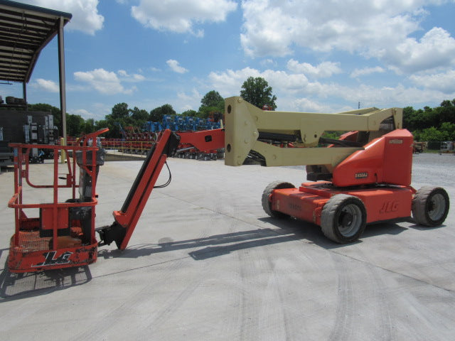 Used 2014 JLG E450AJ Articulating Boom Lift