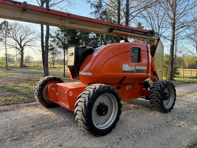 Used 2016 JLG 600AJ Articulating Boom Lift