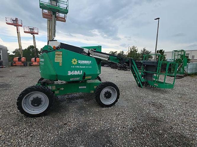 Used 2016 JLG 340AJ Articulating Boom Lift, photo 5