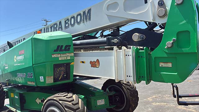 Used 2017 JLG 1500AJP Articulating Boom Lift