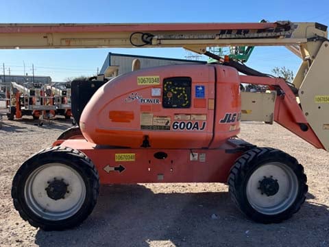 Used 2017 JLG 600AJ Articulating Boom Lift