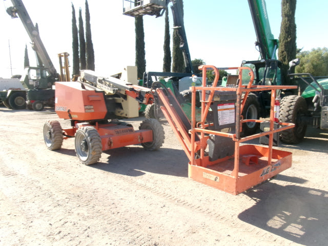 Used 2018 JLG 340AJ Articulating Boom Lift