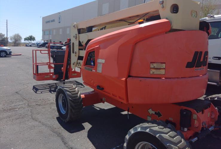 Used 2018 JLG 450AJ Articulating Boom Lift, photo 3