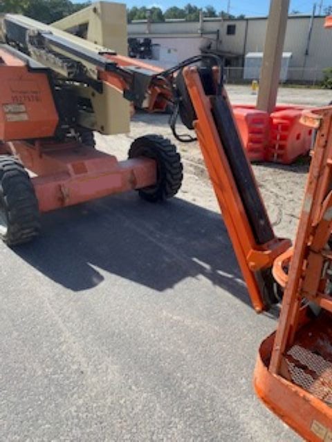 Used 2019 JLG 340AJ Articulating Boom Lift
