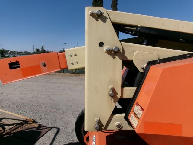 Used 2019 JLG 340AJ Articulating Boom Lift