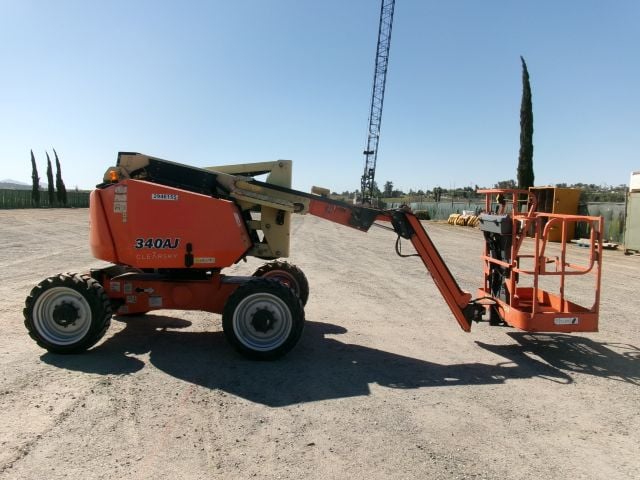 Used 2019 JLG 340AJ Articulating Boom Lift