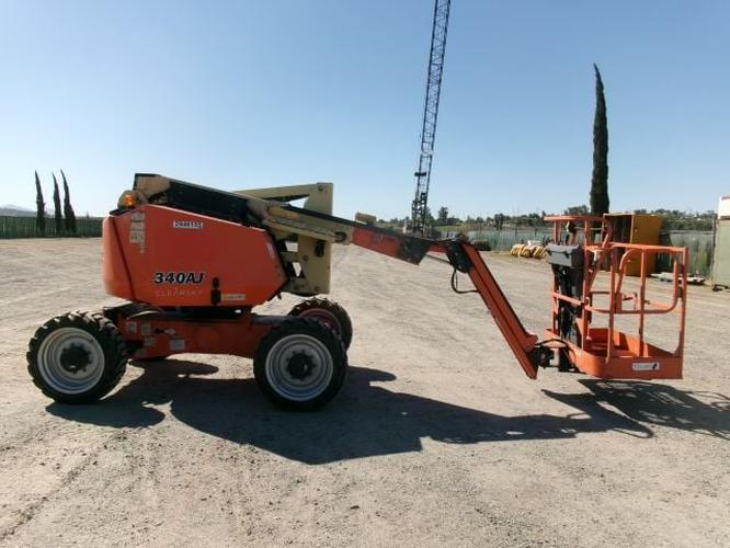 Used 2019 JLG 340AJ Articulating Boom Lift, photo 3