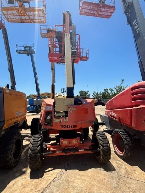 Used 2018 JLG 340AJ Articulating Boom Lift
