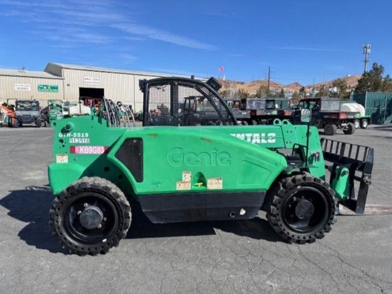 Used 2016 GENIE GTH-5519 Telehandler Forklift, photo 3