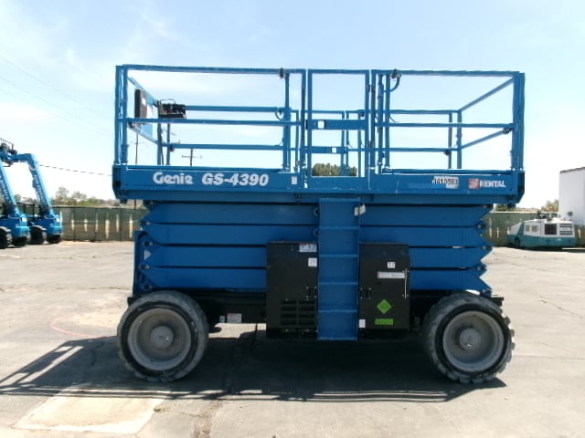 Used 2022 GENIE GS-4390 RT Scissor Lift