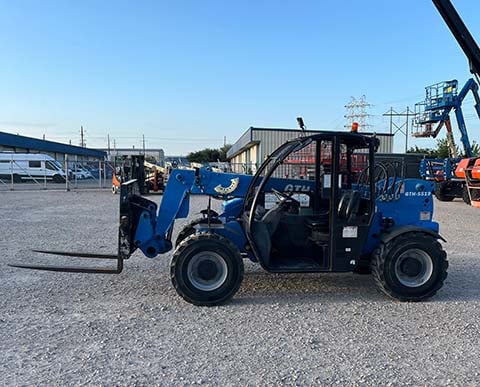 Used 2018 GENIE GTH-5519 Telehandler Forklift