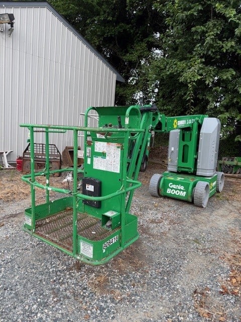 Used 2016 GENIE Z-30/20N RJ Articulating Boom Lift