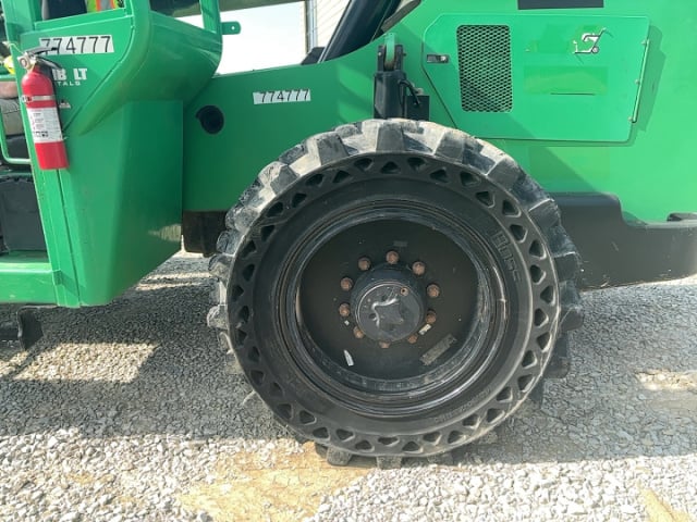 Used 2015 SKYTRAK 10054 Telehandler Forklift