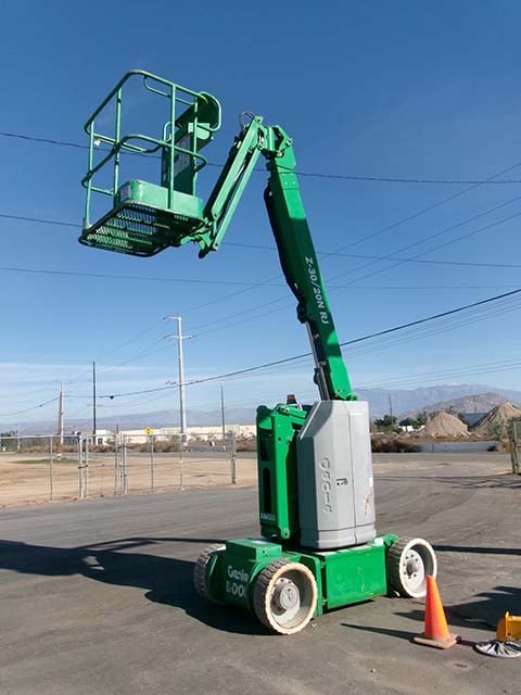 Used 2016 GENIE Z-30/20N RJ Articulating Boom Lift