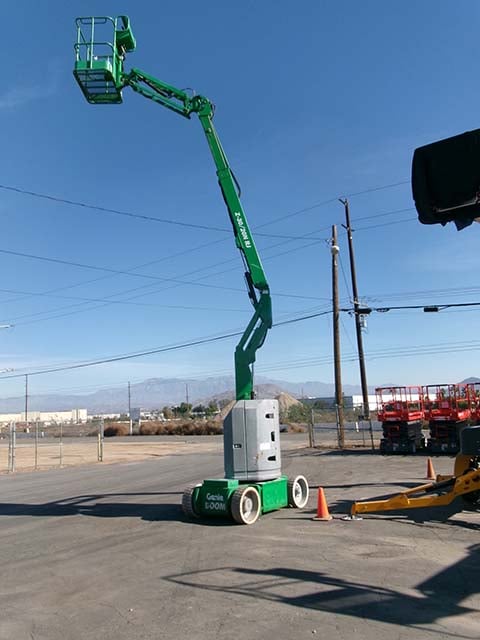 Used 2016 GENIE Z-30/20N RJ Articulating Boom Lift