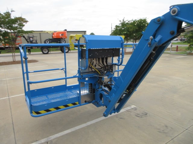 New 2026 GENIE Z-62/40 Articulating Boom Lift