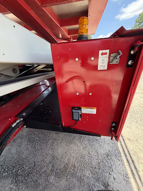 Used 2020 MEC 3084 RT Scissor Lift
