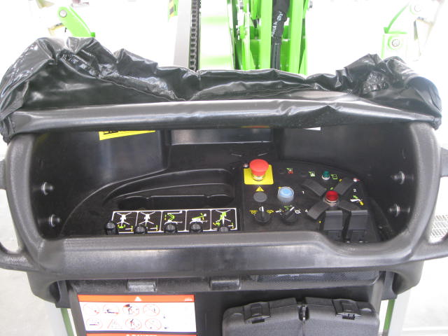 New 2025 NIFTYLIFT TM64 Towable Boom Lift