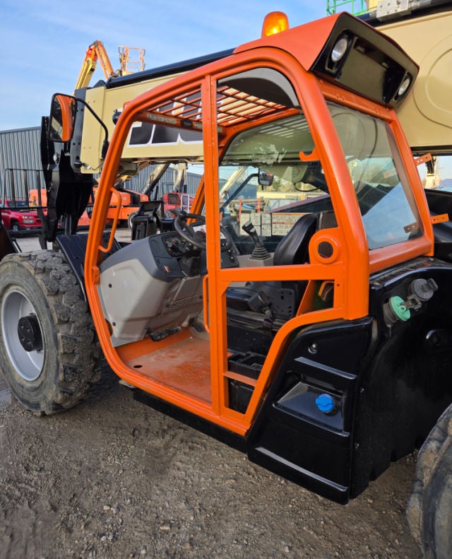 Used 2019 JLG 1055 Telehandler Forklift