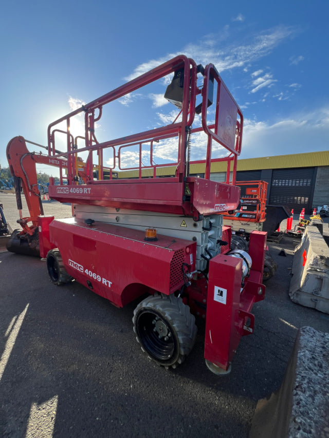 Used 2020 MEC 4069RT Scissor Lift