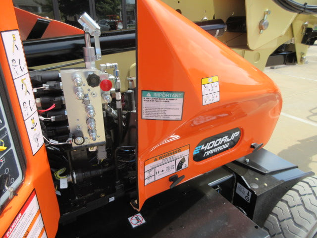 New 2025 JLG E400AJPN Articulating Boom Lift