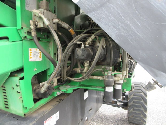 Used 2016 GENIE Z-62/40 Articulating Boom Lift