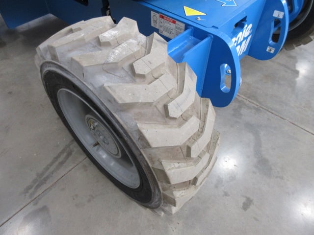 New 2025 GENIE Z-34/22 RT Articulating Boom Lift